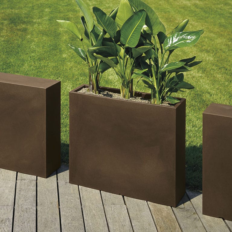 pflanzkasten-hoch-breit-sichtschutz-kunststoff-in-outdoor