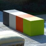 kunststoff-sitzwürfel-farbig-pflegeleicht-modular-pflegeleicht-stapel-reihbar-outdoor-40-50-cm-farbig