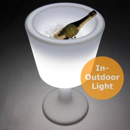 slide-light-drink-sekt-kuehler-beleuchtet-led-beleuchtung-in-outdoor