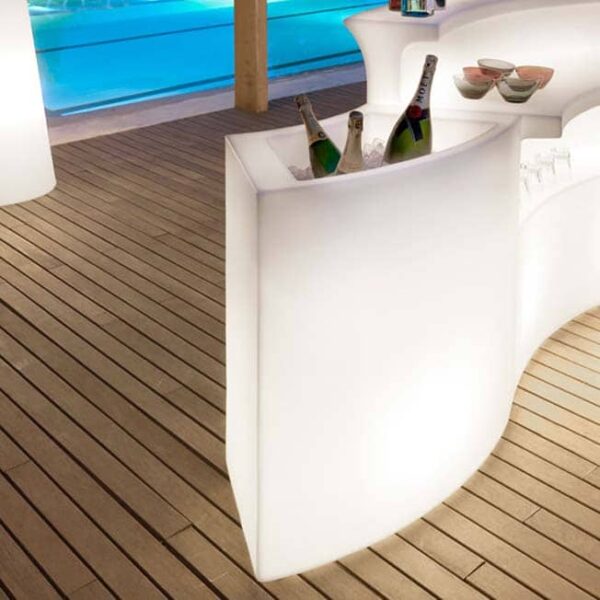 slide-theke-beleuchtet-ice-bar-gastronomie-hotel-pool-terrassen-licht-designer-möbel-icebar