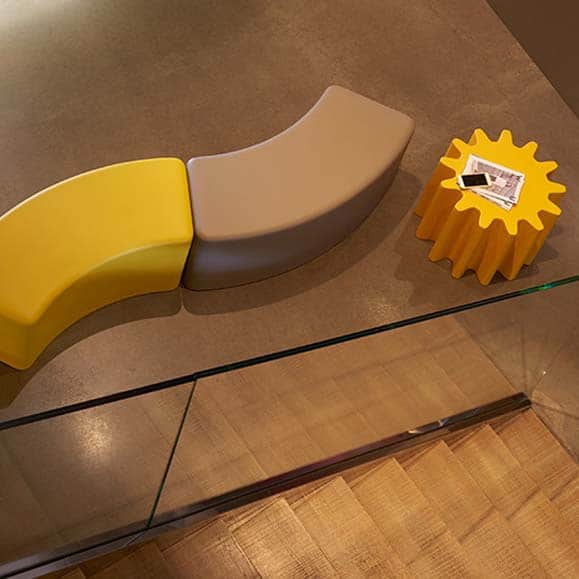 sitzbank-objekt-design--slide-soft-snake-indoor-polyurethan-pflegeleicht-sitzkomfort