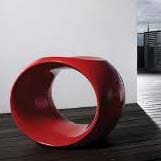 serralunga-cero-design-sitz-hocker-pe-kunststoff-hochglanz-lack-in-outdoor-rot