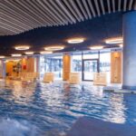 slide-giotto-objekt-deckenbeleuchtung-kreis-rund-pool-schwimmbad-spa-alpen-resort-hotel-bivio