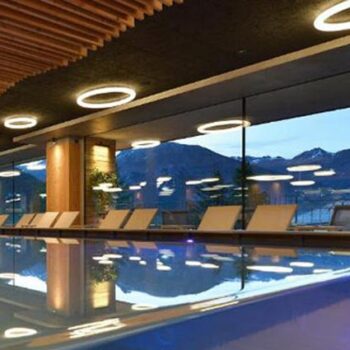 xl-design-objekt-licht-deckenleuchte-kreis-rund-pool-schwimmbad-spa-hotel-slide-giotto