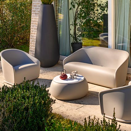 plust-settembre-designer-terrassen-lounge-moebel-in-outdoor