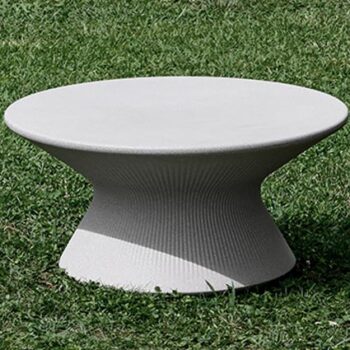 plust-fade-coffee-table-designer-lounge-sofa-tisch-in-outdoor